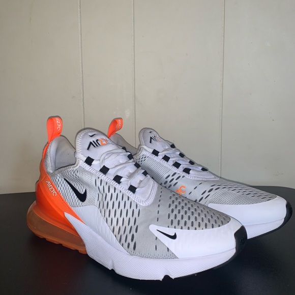 Nike Shoes - Nike Air Max 270s